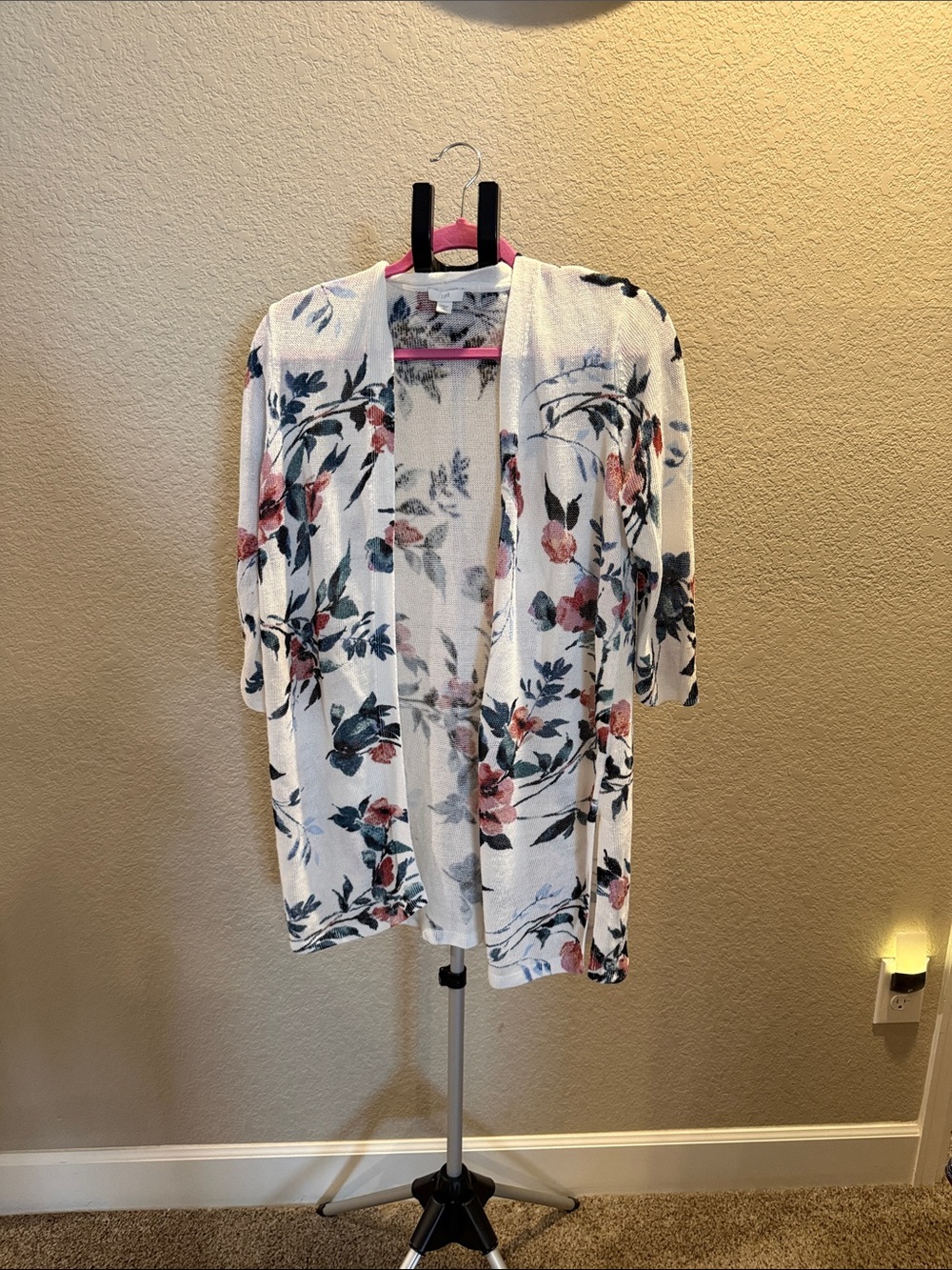J. Jill White Floral Open-Front Cardigan with Blue and Pink Flowers. Size Medium
